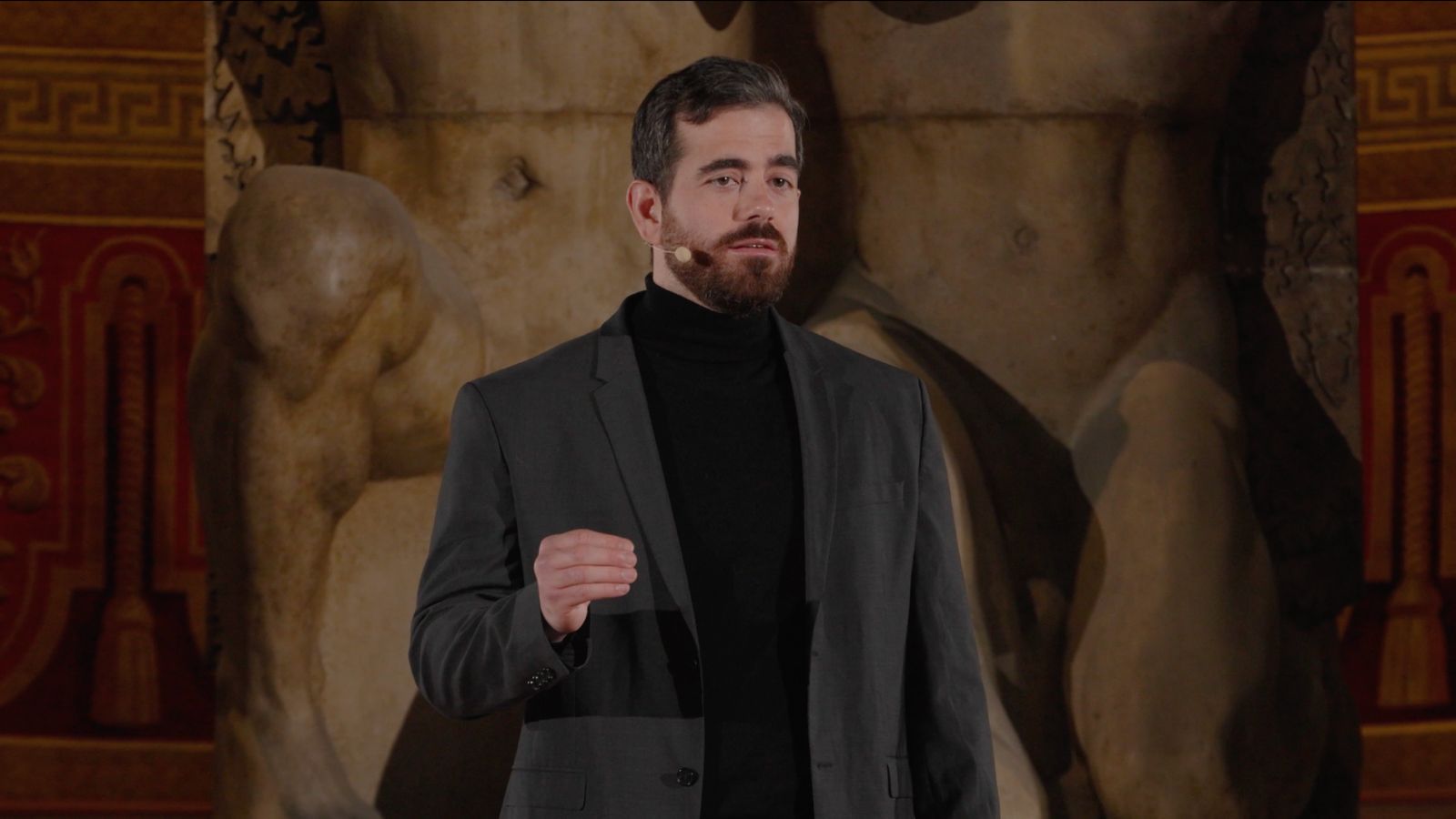 Portrait de Douglas Moreau, conférencier et stratégiste IA
